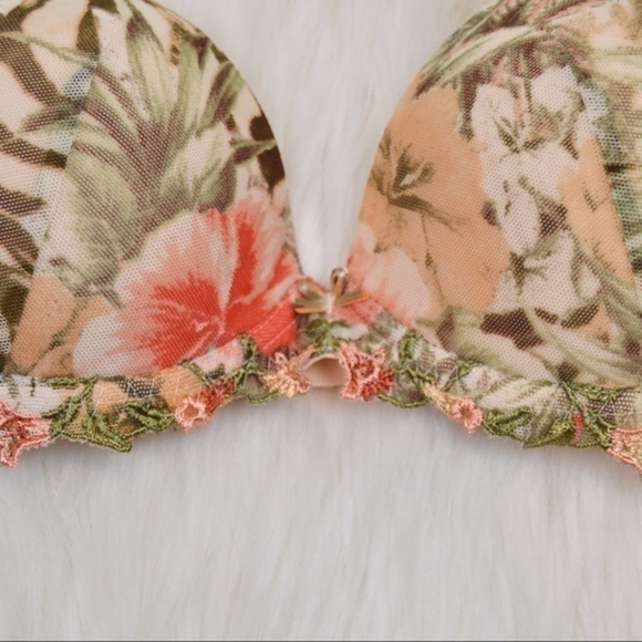 34C Lise Charmel Lace Tropical Floral Appliqué Underwire Bra - Picture 2 of 9